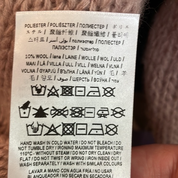 New guess sweater - Picture 4 of 5